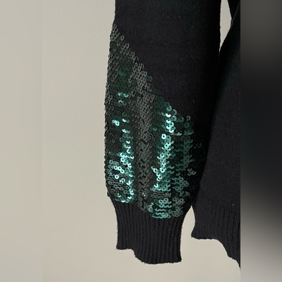 Alfani Black and Green Sequined Long Sleeves knitted Turtleneck Sweater EUC - Picture 5 of 10